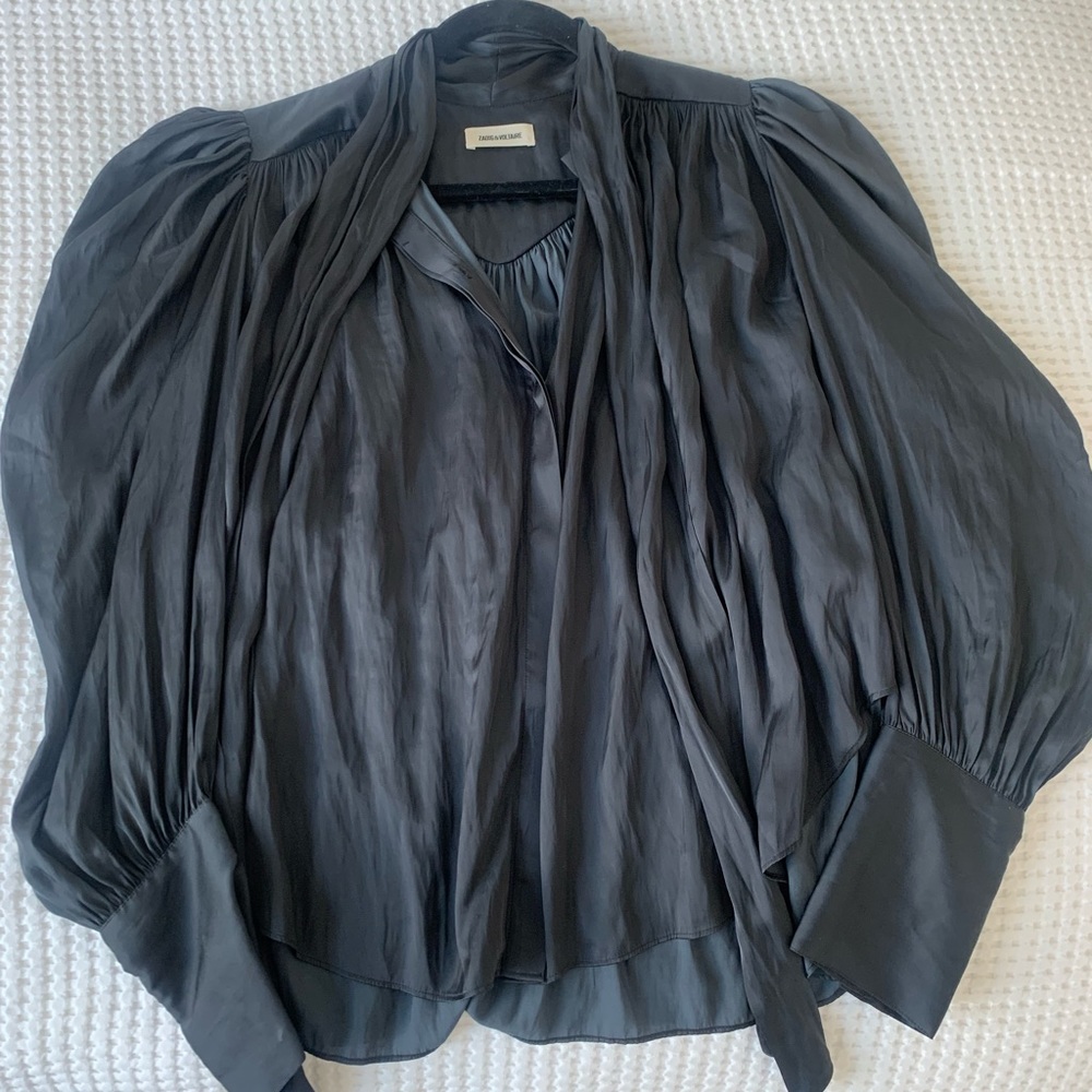 Zadig & Voltaire 100% Silk Blouse NEVER WORN
Size: Small